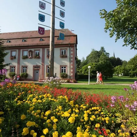Idyllische Am Kurpark Бад-Шёнборн