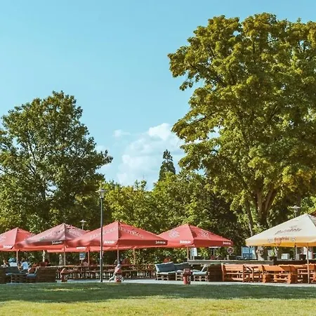 Idyllische Am Kurpark * Bad Schonborn